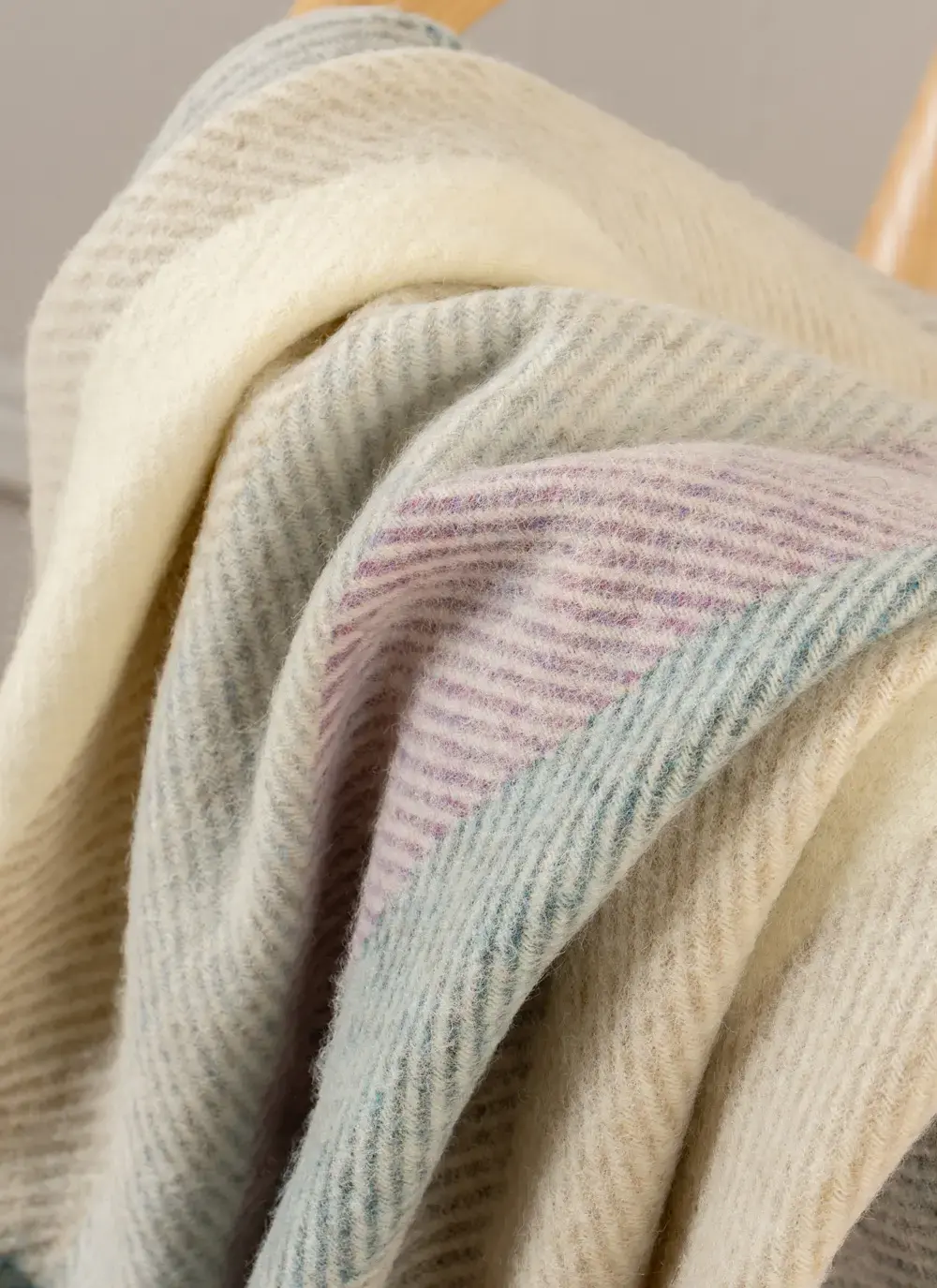 Woodale Heather Highland Wool Throw